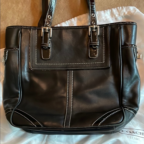 Coach Black Leather Tote Bag w/Dust Bag - Picture 2 of 13